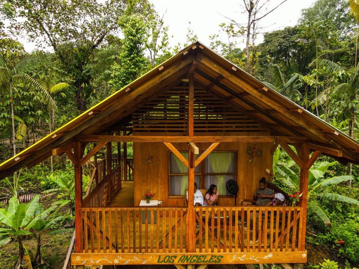 Gasthaus Mama Yeya Raices San Cipriano Exterior foto