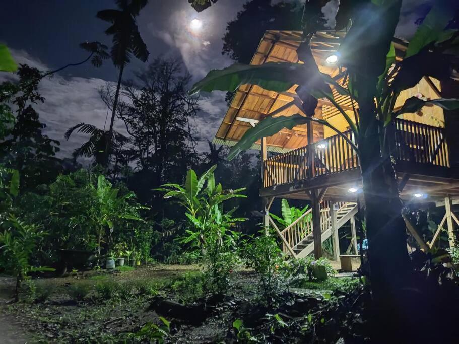 Gasthaus Mama Yeya Raices San Cipriano Exterior foto