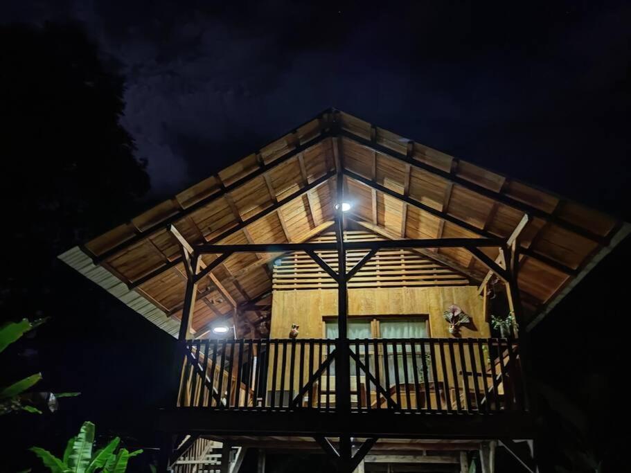 Gasthaus Mama Yeya Raices San Cipriano Exterior foto