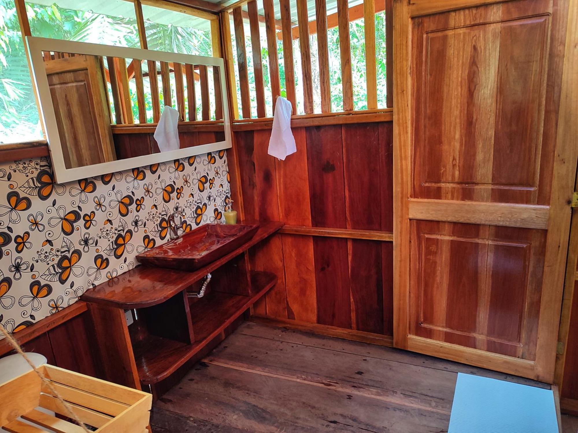 Gasthaus Mama Yeya Raices San Cipriano Exterior foto